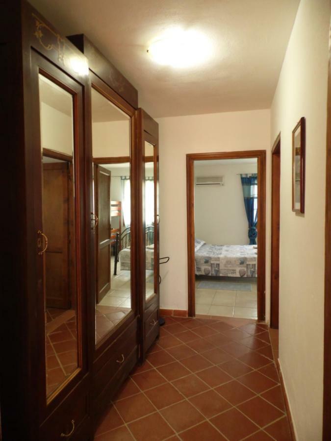 Villa L'Oleandro Oliena Exterior photo
